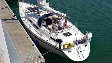 sailing yacht skipper jobs